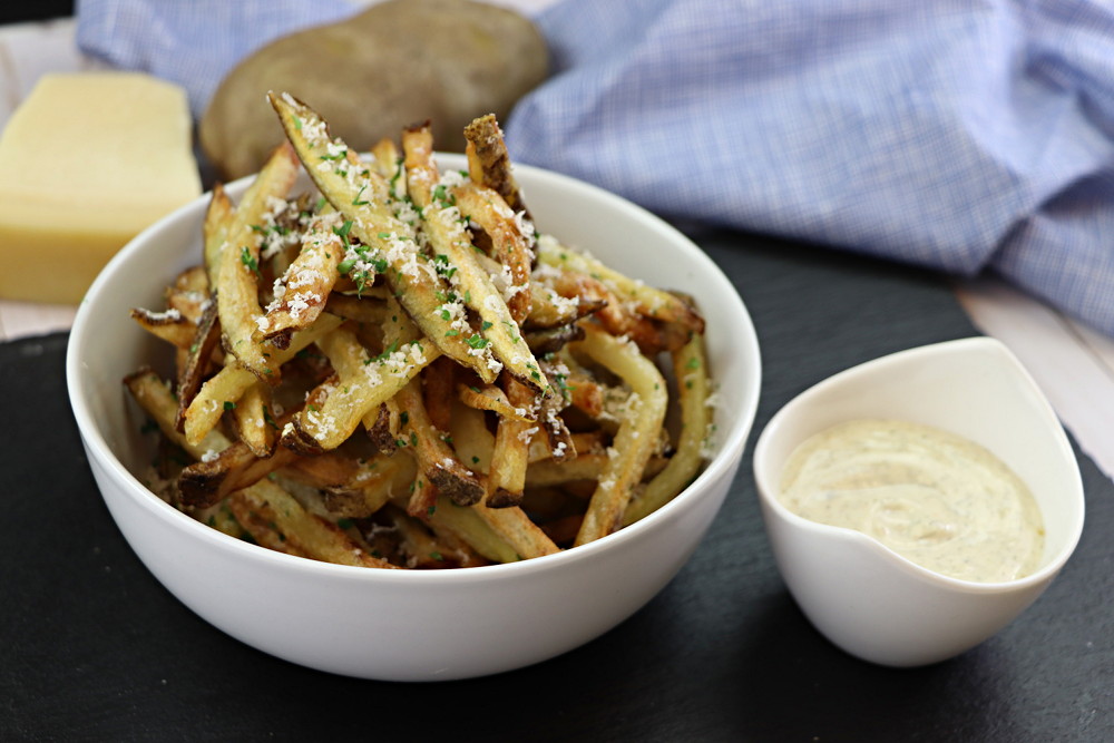 Parmesan Truffle Fries with Lemon Dill Garlic Dip