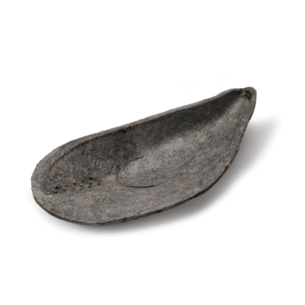 Vegan Mussel Black Tart Shells 216 pc Almondena